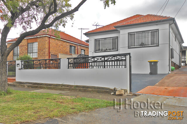 35 Myers Street ROSELANDS NSW 2196