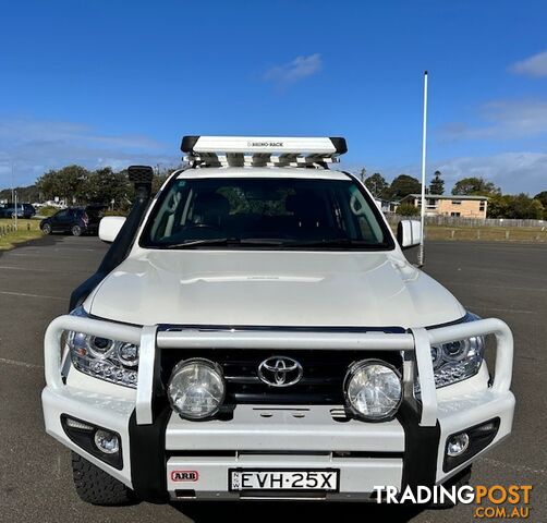 2011 Toyota Landcruiser VDJ200R ALTITUDE Wagon Automatic