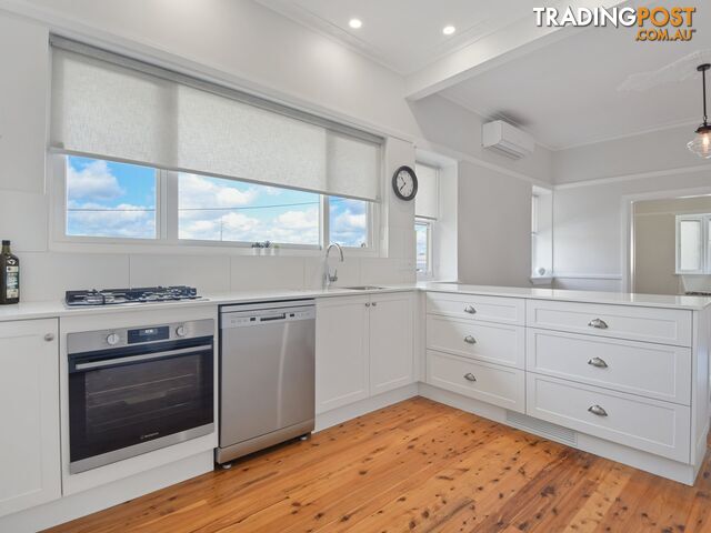 2 Zouch Street YOUNG NSW 2594