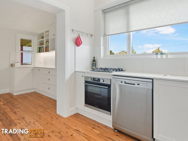 2 Zouch Street YOUNG NSW 2594