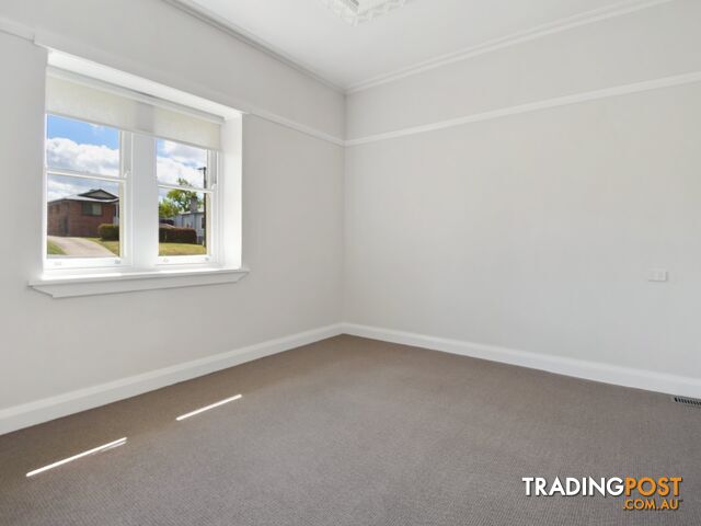 2 Zouch Street YOUNG NSW 2594