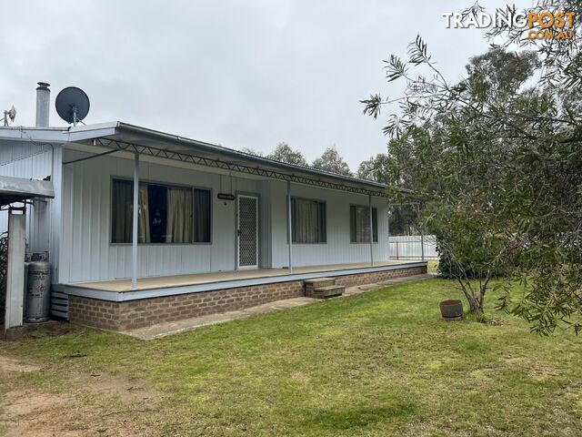 38 Thistle Street MONTEAGLE NSW 2594