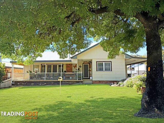 5 William Street YOUNG NSW 2594