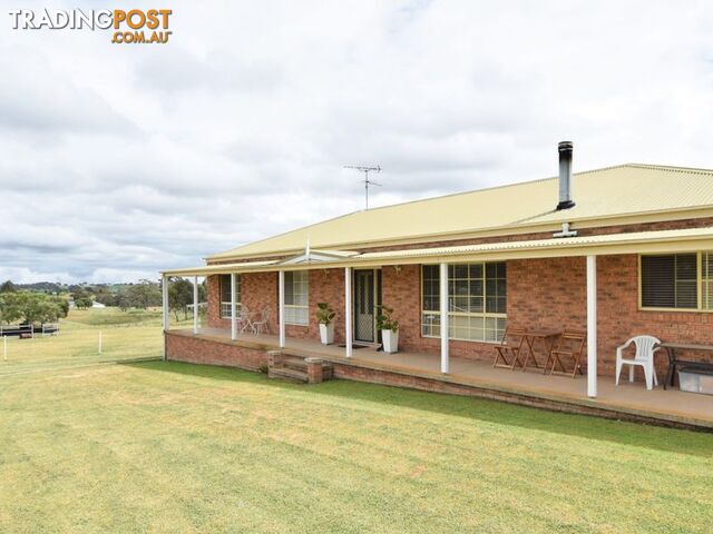 80 Normans Rd YOUNG NSW 2594