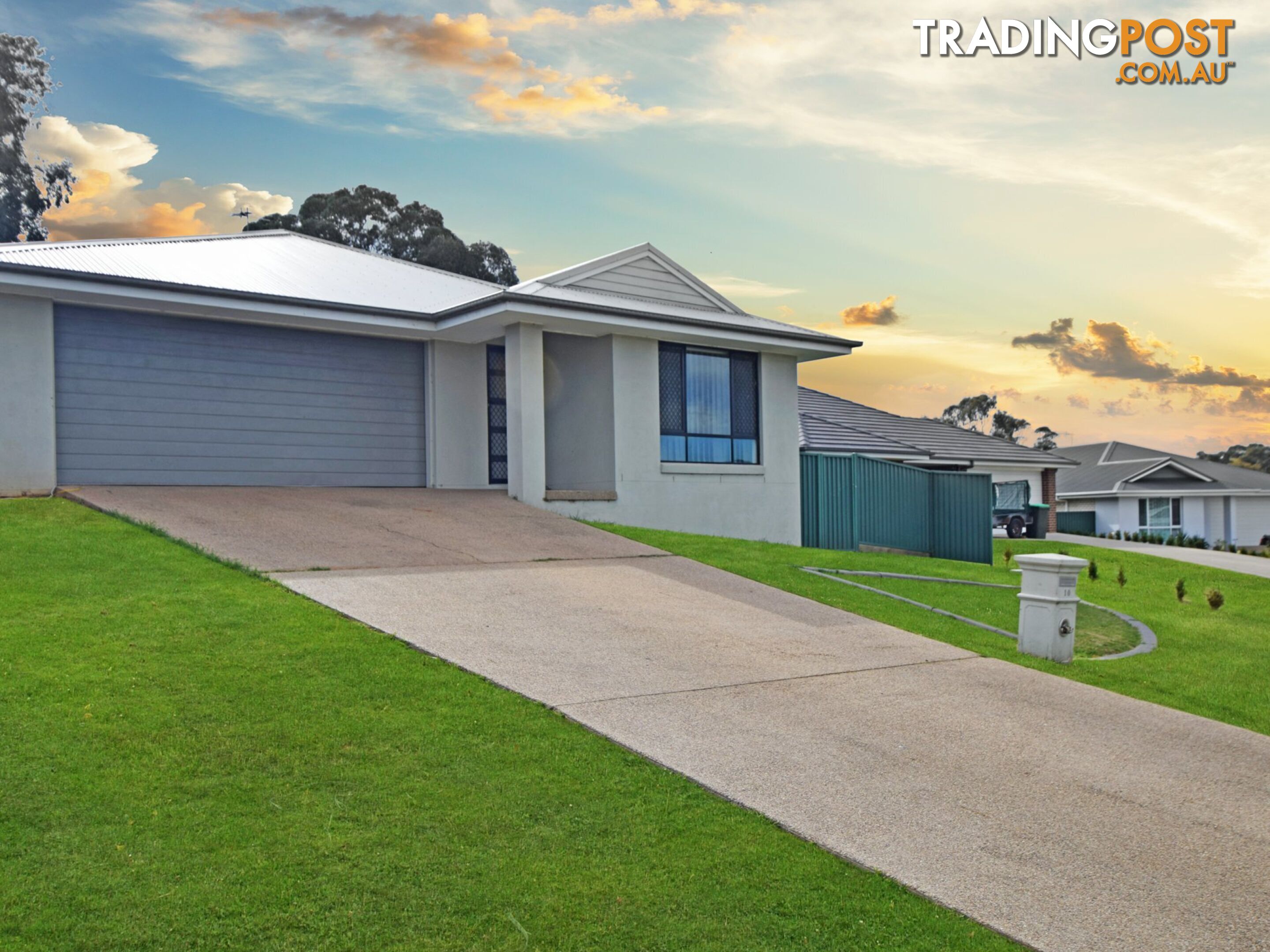 10 Molloy Place YOUNG NSW 2594