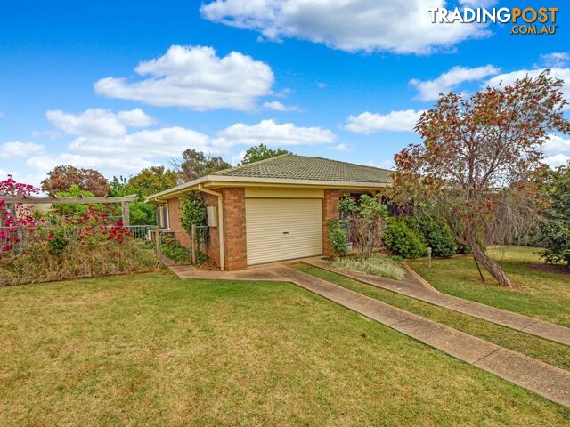 86 Willawong Street YOUNG NSW 2594