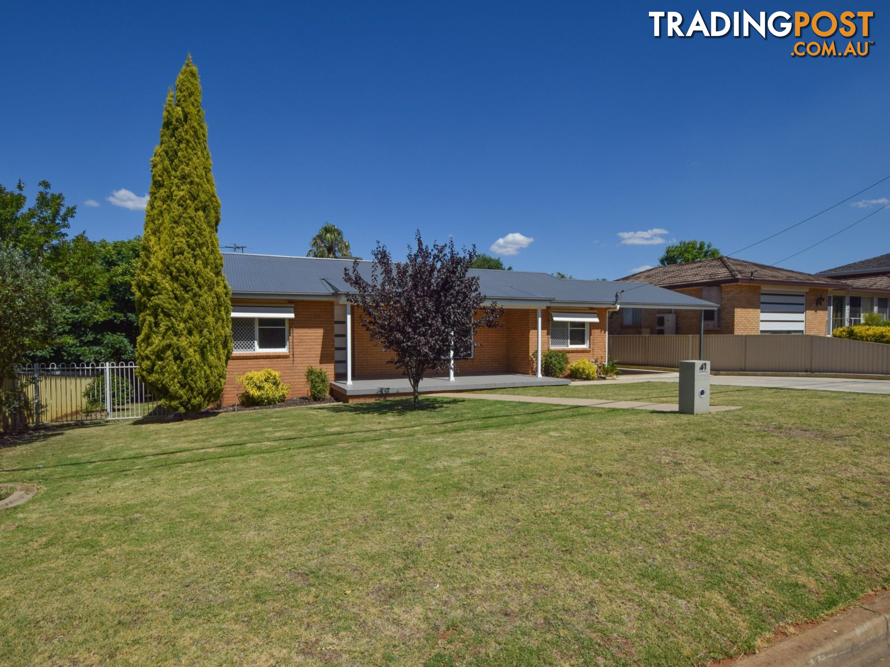 41 Fontenoy Street YOUNG NSW 2594