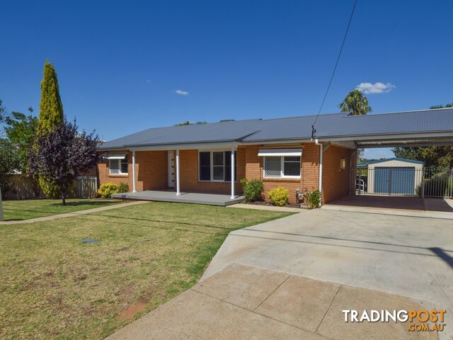 41 Fontenoy Street YOUNG NSW 2594