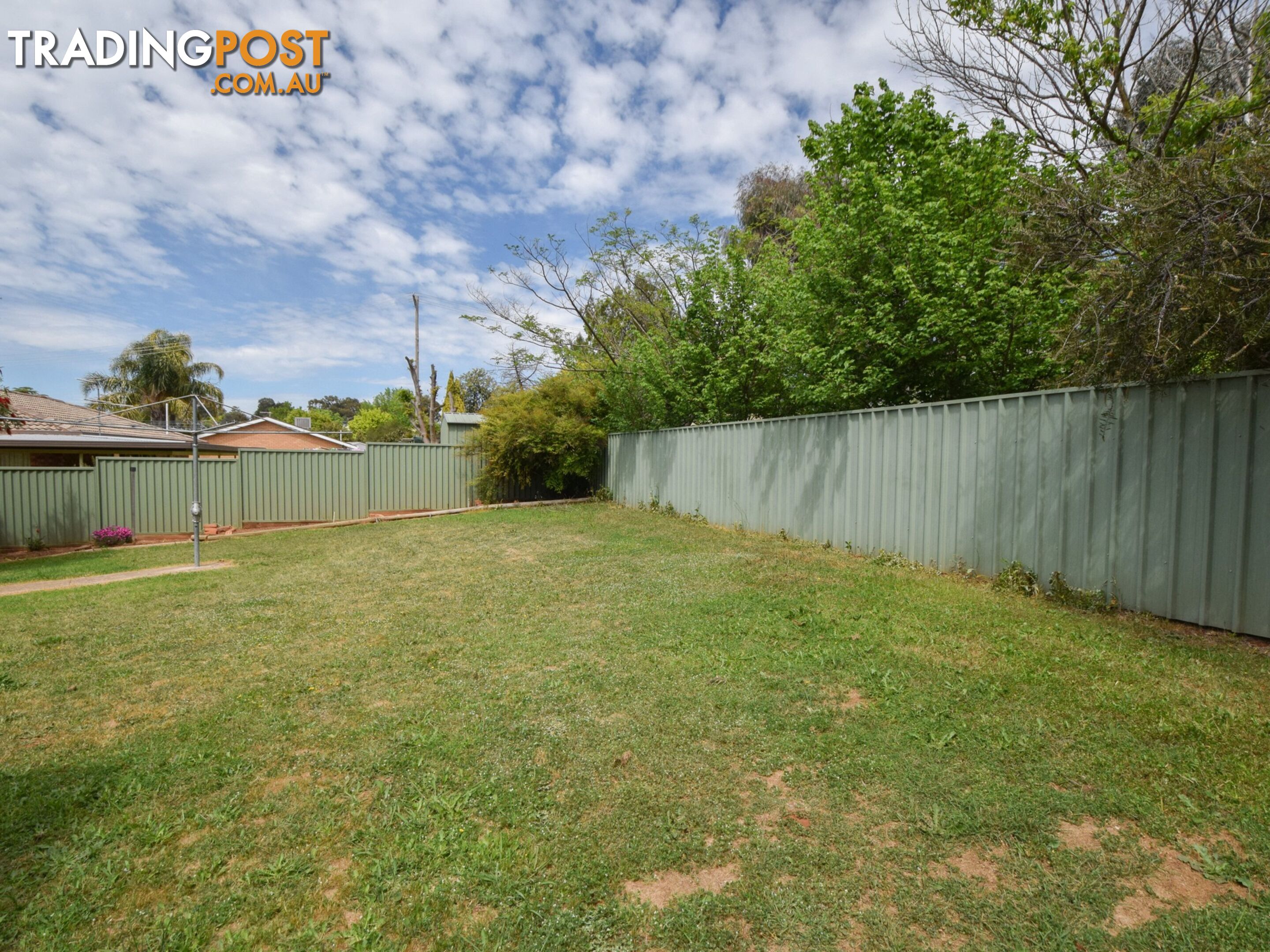 7 Charles Crescent YOUNG NSW 2594