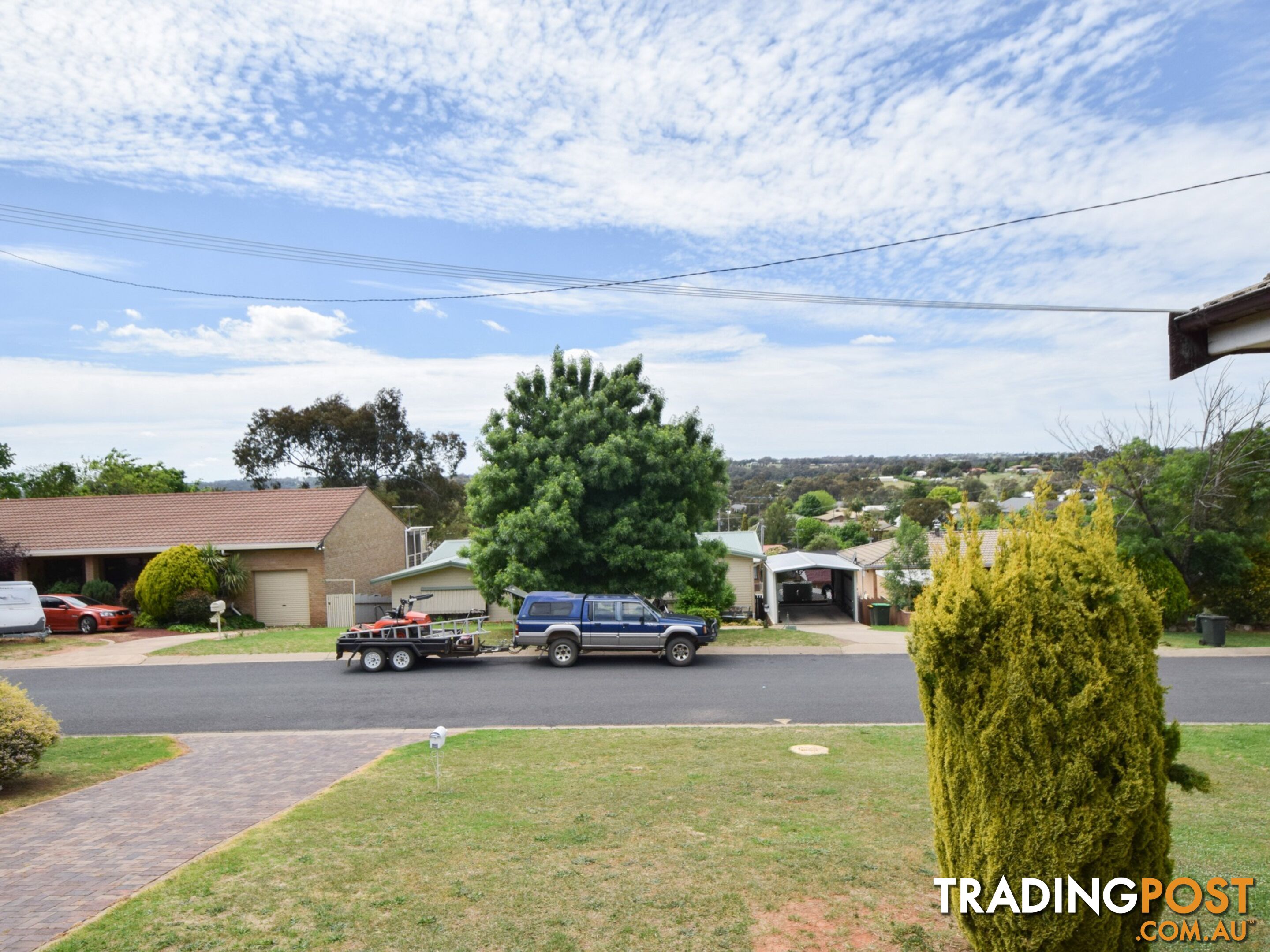 7 Charles Crescent YOUNG NSW 2594