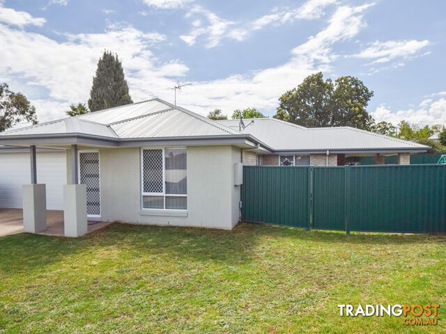 7 Molloy Place YOUNG NSW 2594