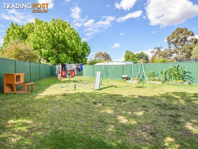 7 Molloy Place YOUNG NSW 2594