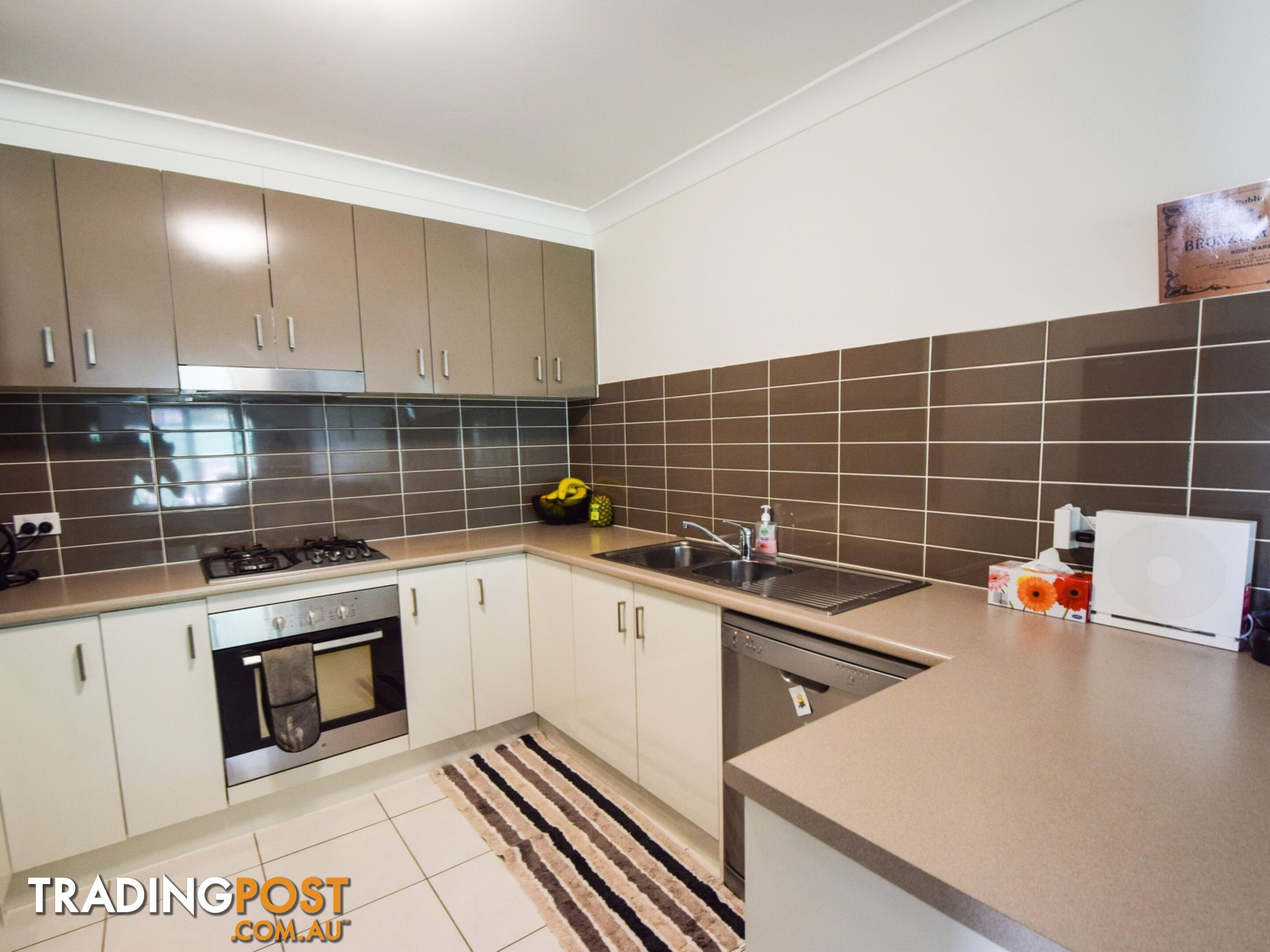 7 Molloy Place YOUNG NSW 2594