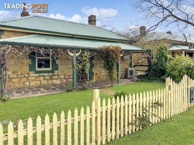 15 Clarke Street YOUNG NSW 2594