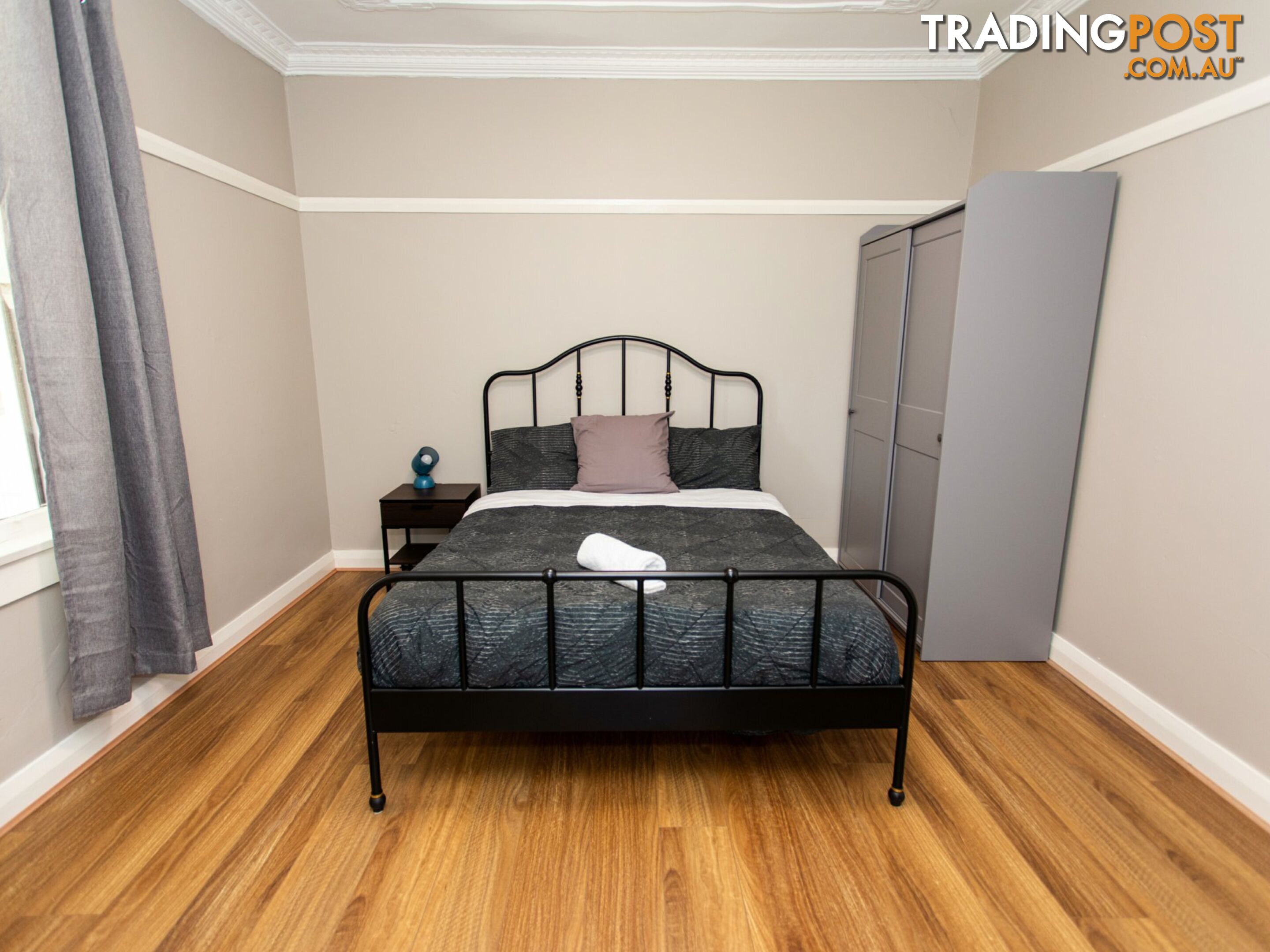 Room 1/12 Spring Street YOUNG NSW 2594