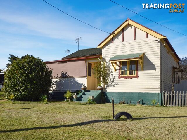 42 Templemore Street YOUNG NSW 2594