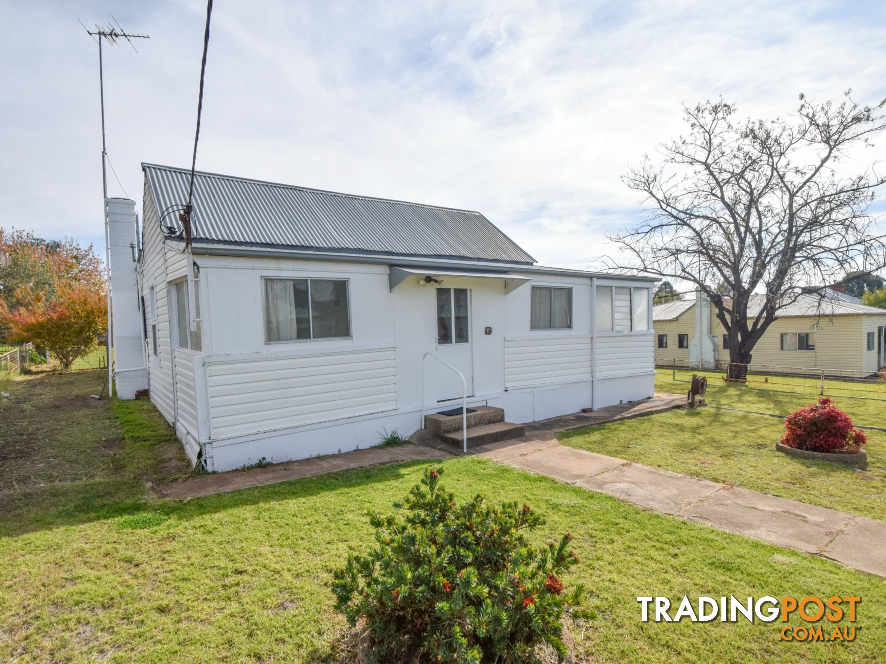 13 Yass Street YOUNG NSW 2594