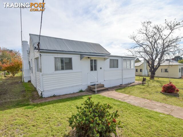 13 Yass Street YOUNG NSW 2594