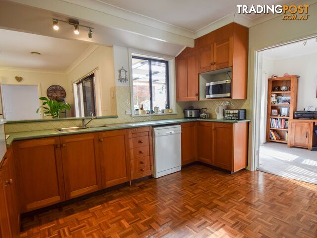 16 Watson Street YOUNG NSW 2594