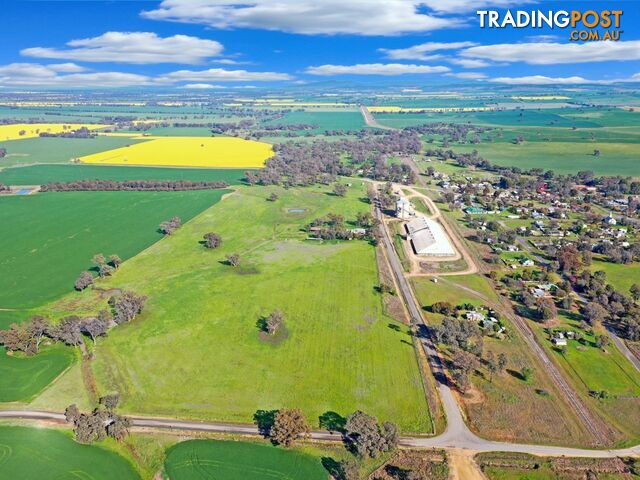 40 Koorawatha Road GREENETHORPE NSW 2809