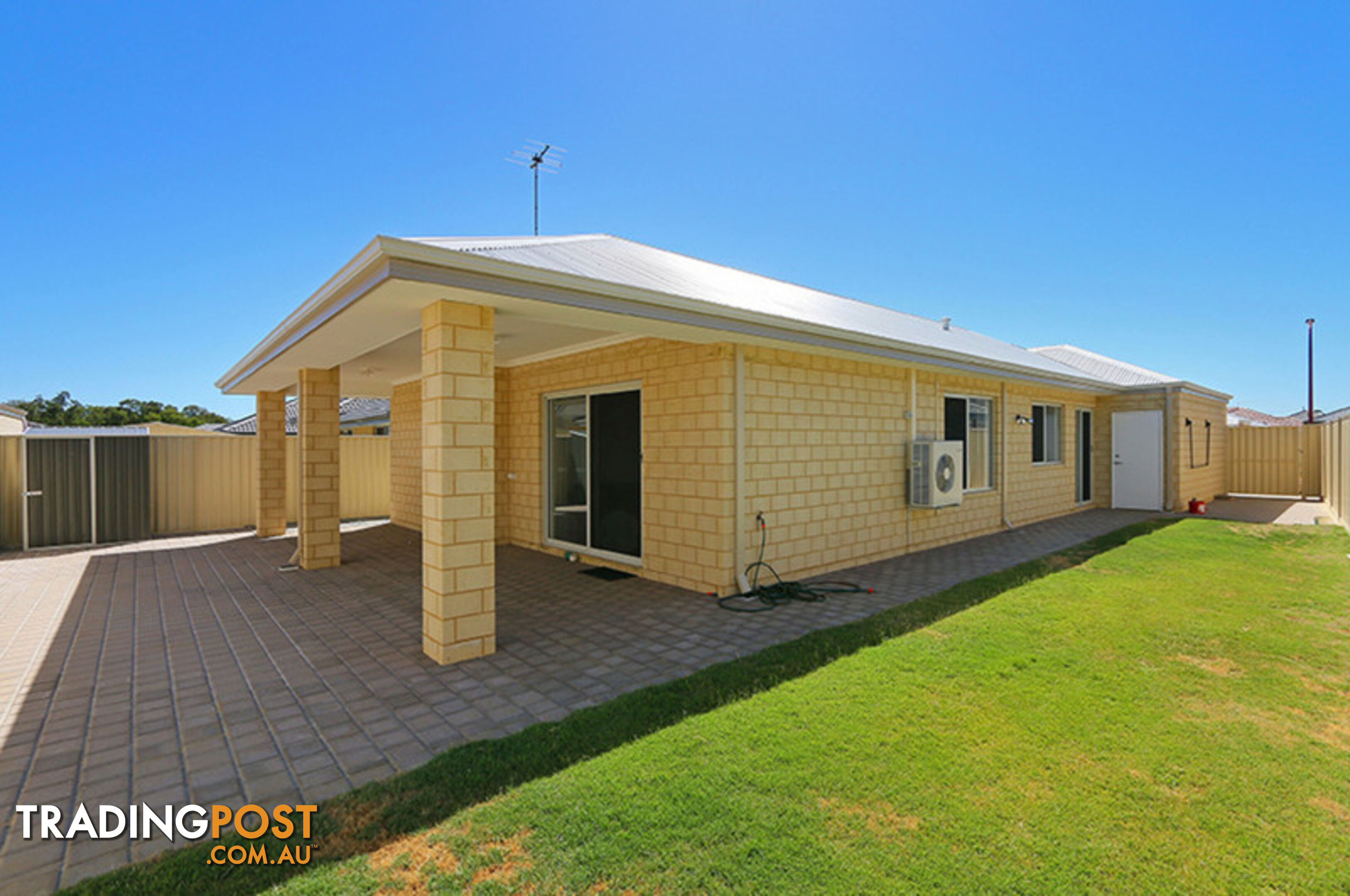 4 Brooksedge Boulevard MADDINGTON WA 6109