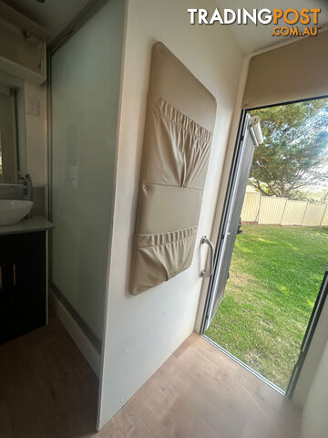 2012 NEW AGE CLASSIC CARAVAN
REGULAR PRICE
A$49,99000
SALE PRICE
A$38,99000 - photo 4 of 7
