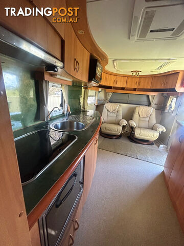 FOR SALE 2007 ROADSTAR MAGNIFIQUE CARAVAN Â PRESTIGE MODEL $59,990
PRICE
AU$59,99000