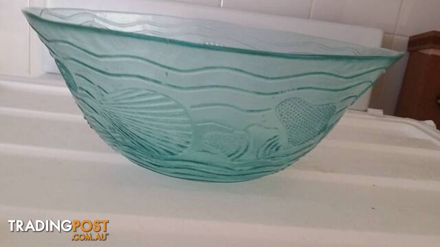 glass bowl with decorative ocean theme