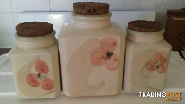3 ceramic cannisters