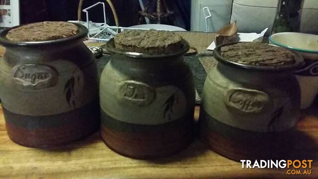 3 pottery containers