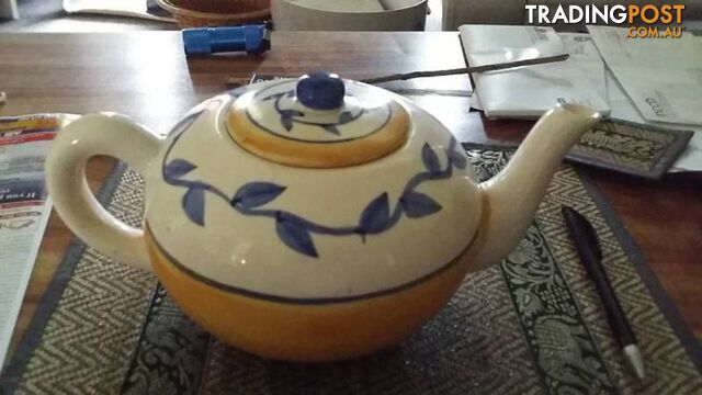 large tea pot