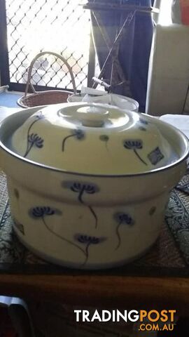 blue and white casserole dish