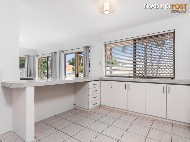 30 Treetop Circle CANNING VALE WA 6155