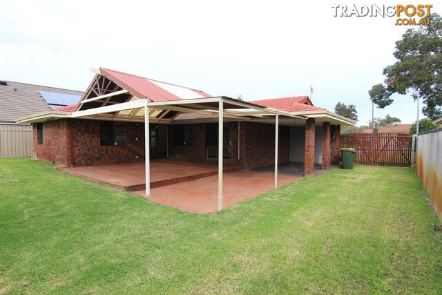 6 Robbins Place SHELLEY WA 6148