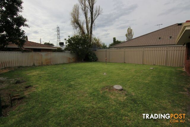 6 Robbins Place SHELLEY WA 6148