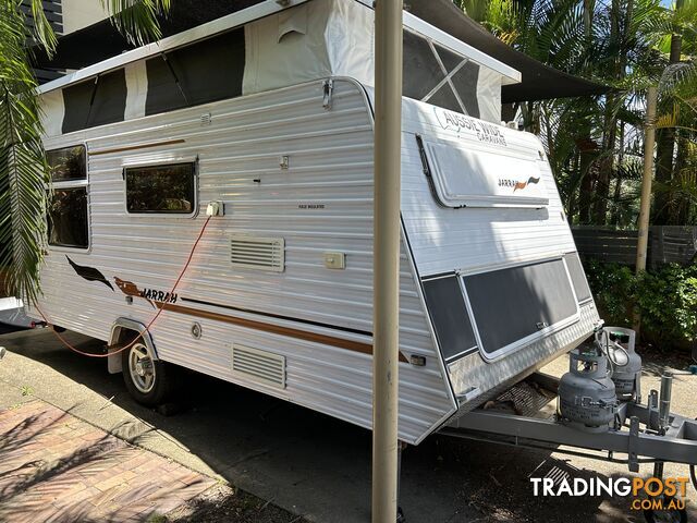 Aussie wide jarrah pop top