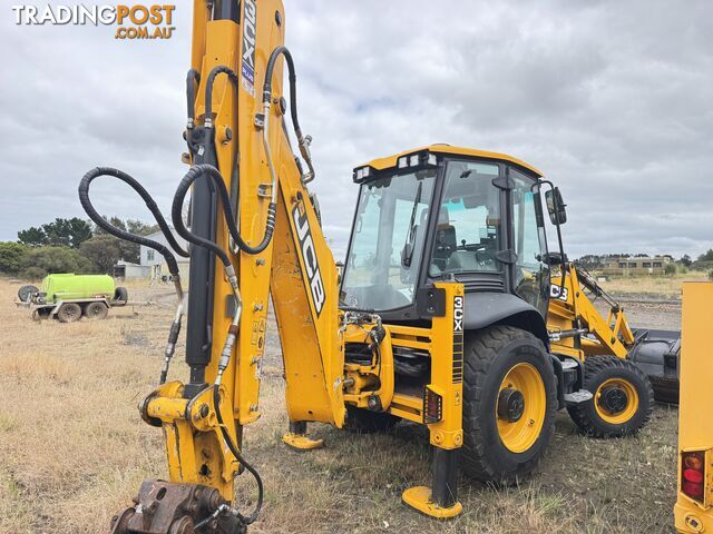 2023 JCB 3CX PLUS STAGE V - photo 3 of 10