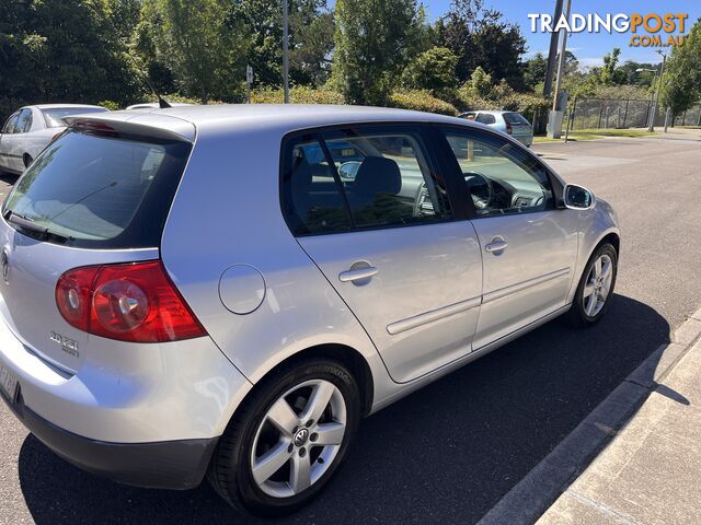 2009 Volkswagen Golf COMFORTLINE Hatchback Automatic