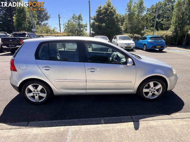 2009 Volkswagen Golf COMFORTLINE Hatchback Automatic