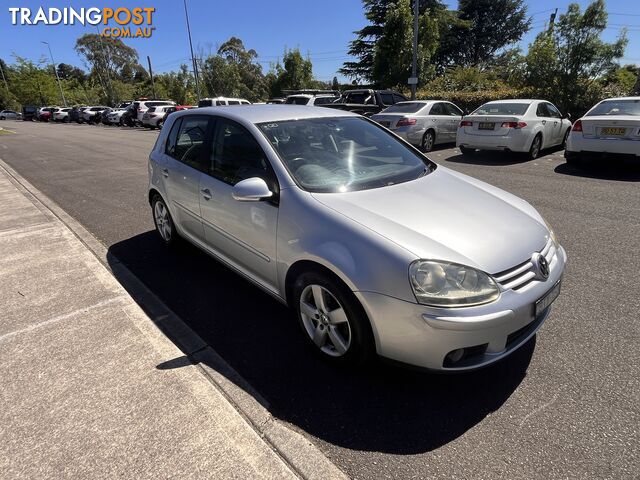 2009 Volkswagen Golf COMFORTLINE Hatchback Automatic