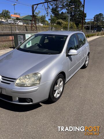 2009 Volkswagen Golf COMFORTLINE Hatchback Automatic