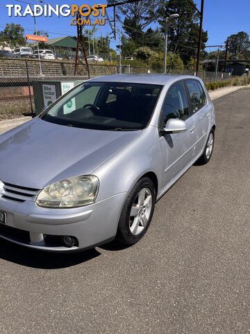 2009 Volkswagen Golf COMFORTLINE Hatchback Automatic