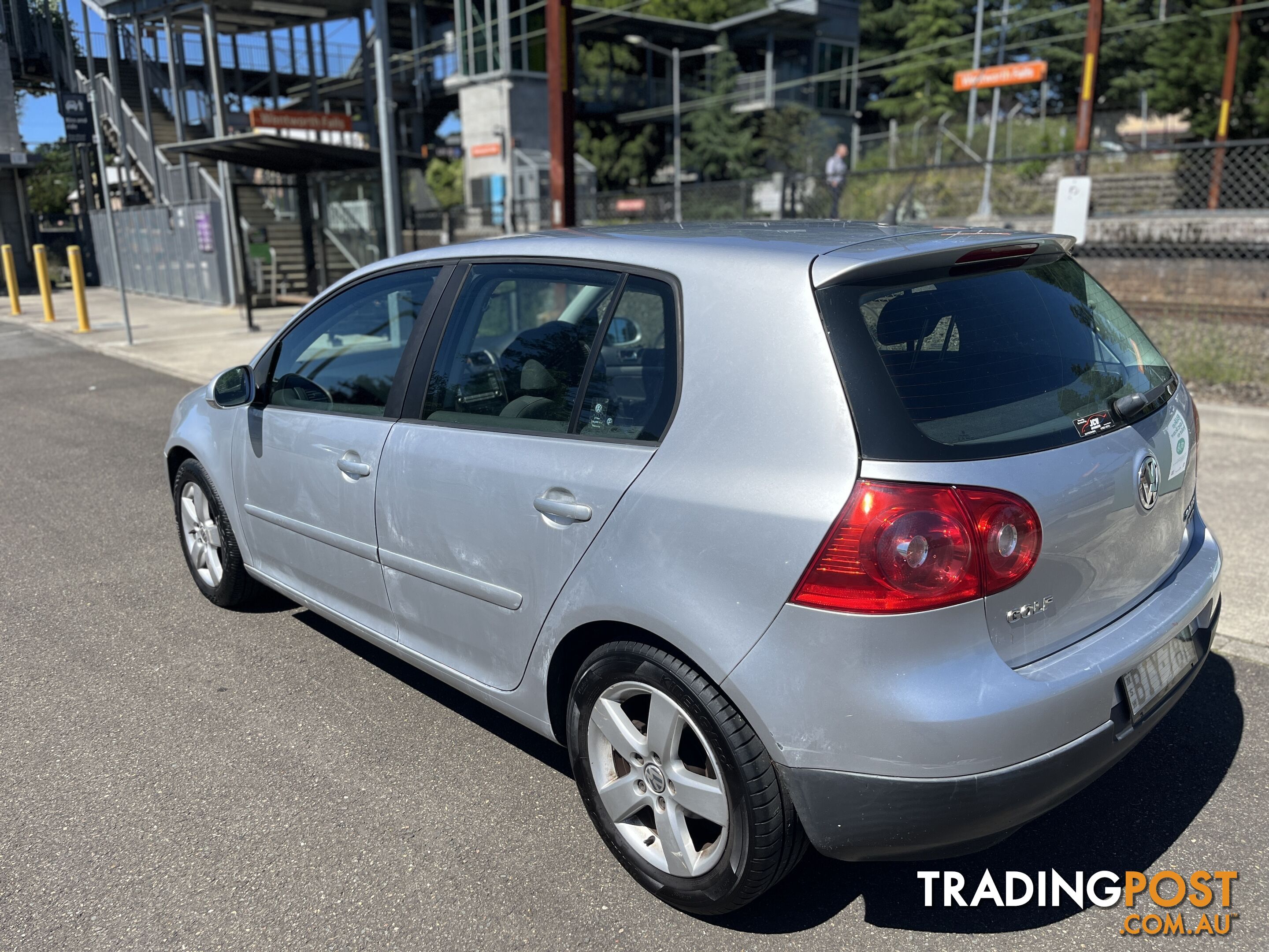 2009 Volkswagen Golf COMFORTLINE Hatchback Automatic