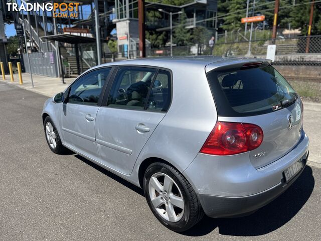 2009 Volkswagen Golf COMFORTLINE Hatchback Automatic