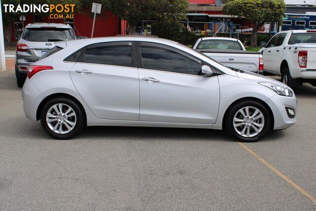 2012 HYUNDAI I30 Elite GD HATCHBACK - photo 4 of 20