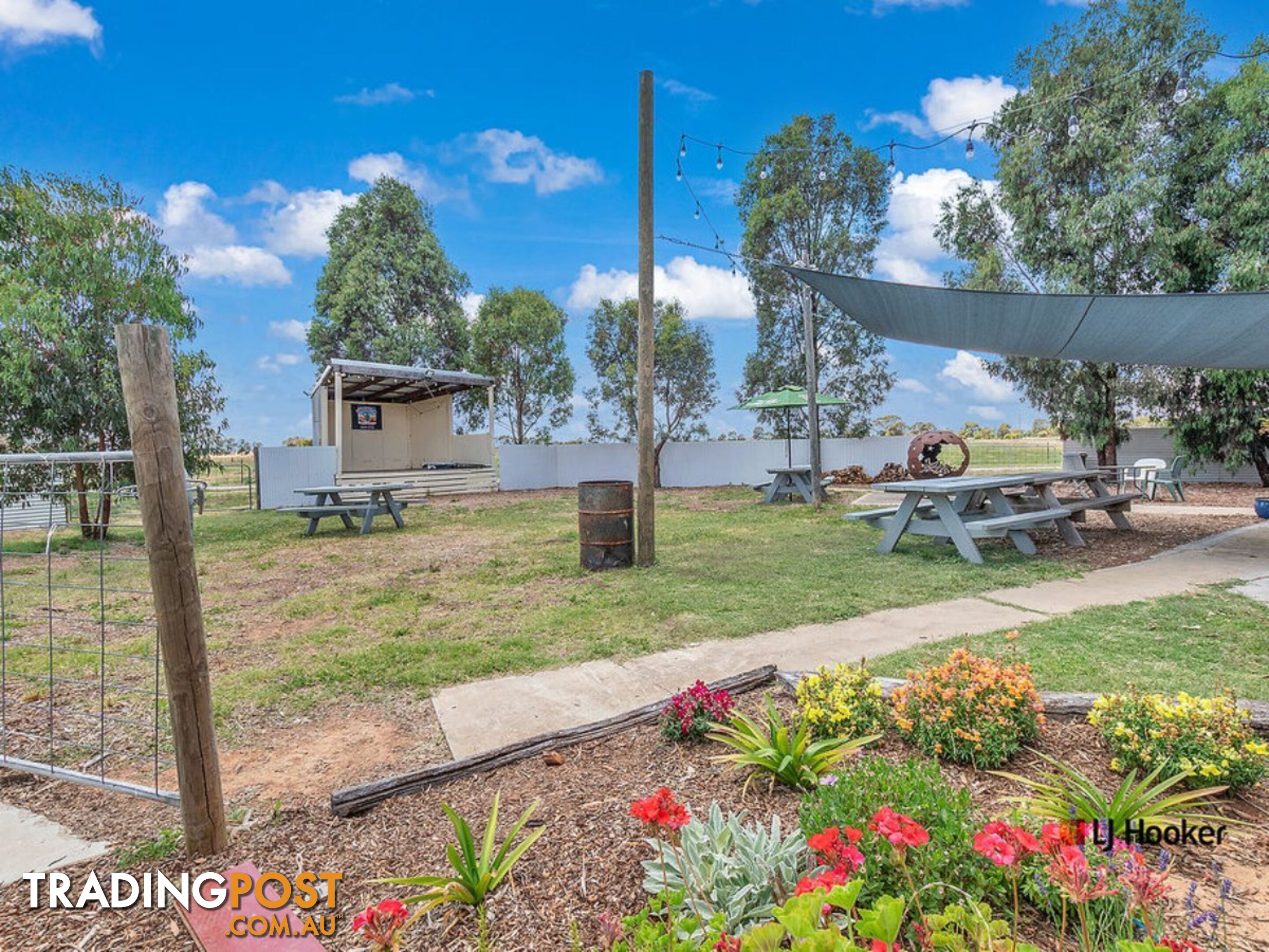 Falcon Hot 7784 Murray Valley H'way, Kanyapella ECHUCA VIC 3564