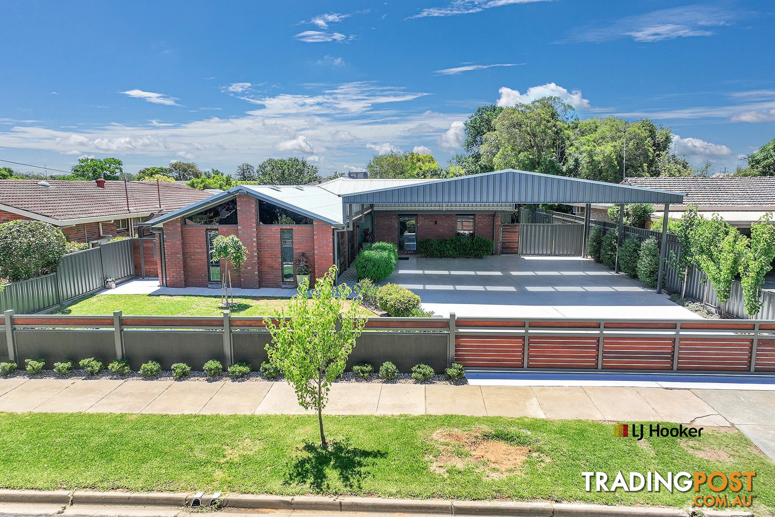 8 Rutley Crescent ECHUCA VIC 3564