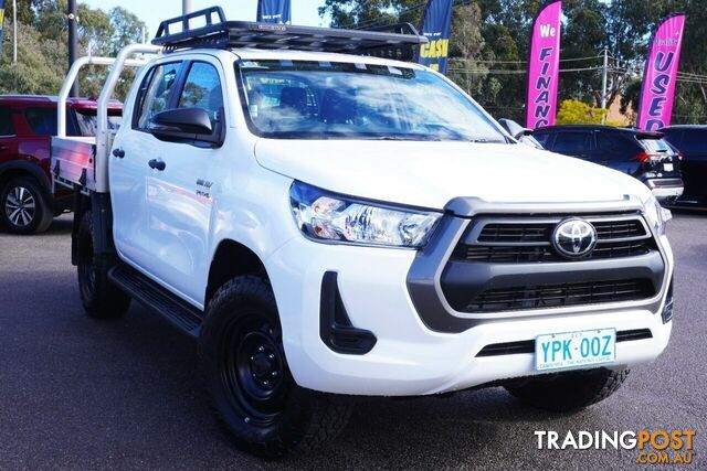 2022 TOYOTA HILUX SR DOUBLE CAB  CAB CHASSIS