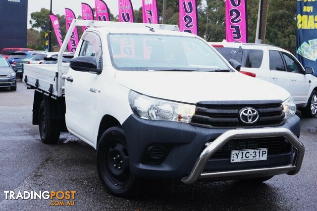 2019 TOYOTA HILUX WORKMATE 4X2  CAB CHASSIS