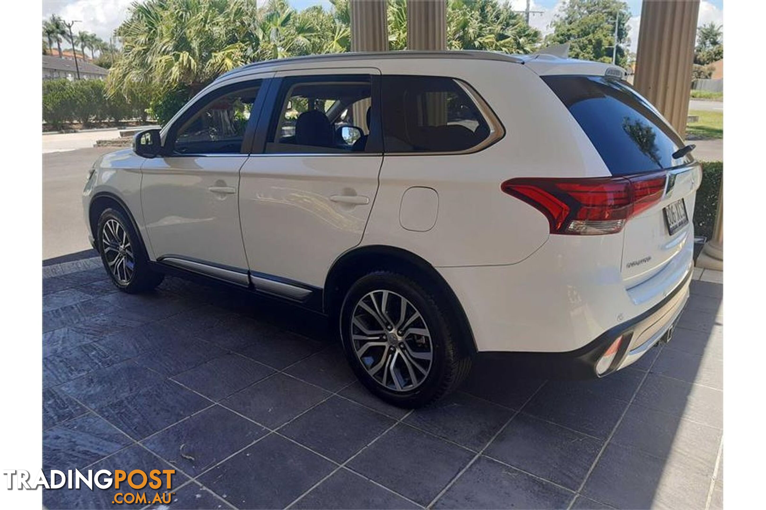 2017 Mitsubishi OUTLANDER LS SAFETY PACK (4x4) 7 SEATS ZK MY17